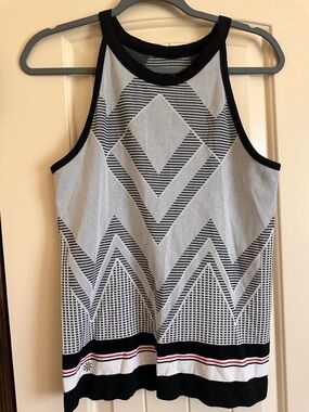 Athleta Black & White Geo-Pattern Sleeveless Tank